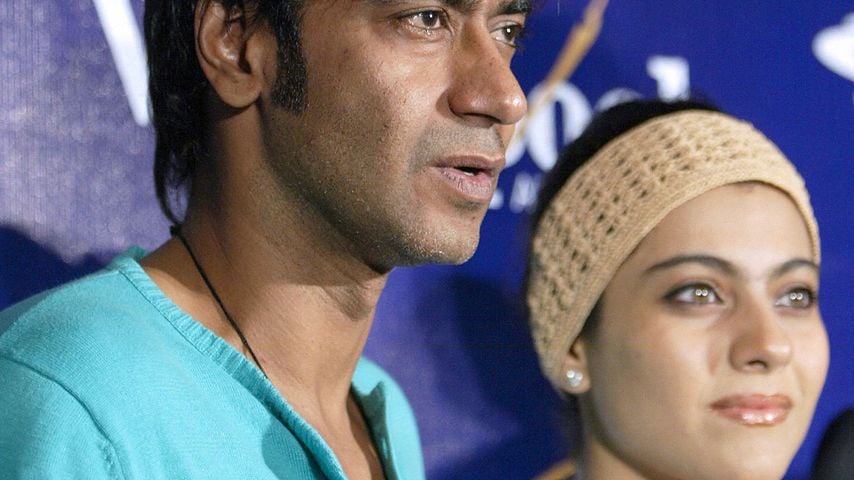 Ajay Devgan und Kajol bei einer Presseveranstaltung in Neu-Delhi, 8. September 2006