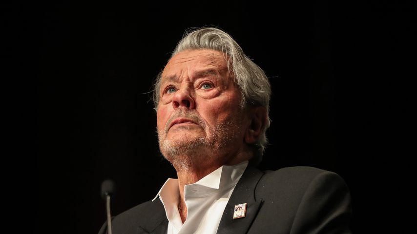 Hirnblutung! So geht es dem Film-Star Alain Delon momentan