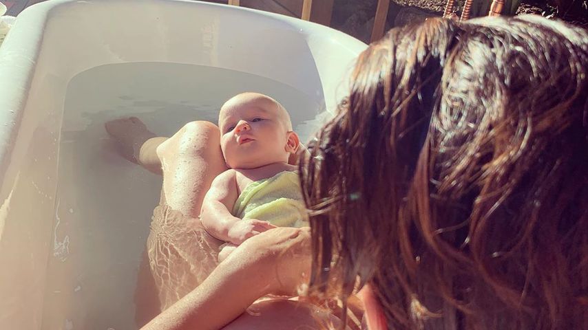Alanis Morissette mit ihrem Sohn Winter, Oktober 2019