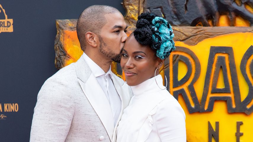 Alano Miller gibt DeWanda Wise im Mai 2022 in Köln
