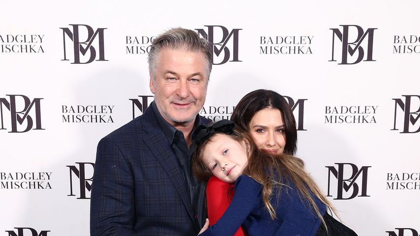 Alec Baldwin, Hilaria Baldwin und Carmen Baldwin im Februar 2020 in New York