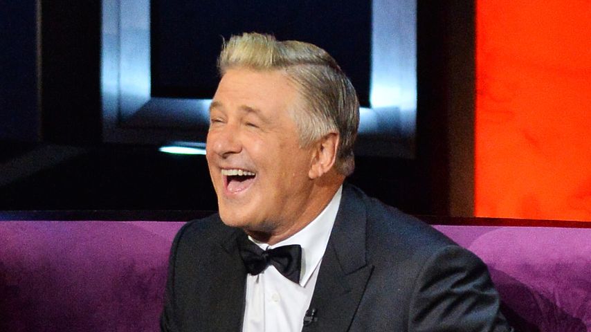 Außer Kontrolle: Alec Baldwin lässt im TV die Hose runter