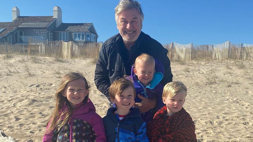 Alec Baldwin mit seinen Kids im April 2020