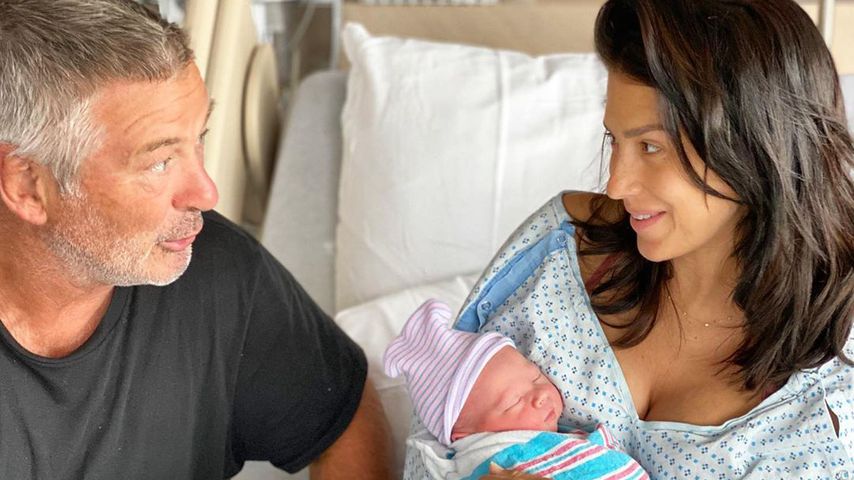 Alec und Hilaria Baldwin mit ihrem Sohn