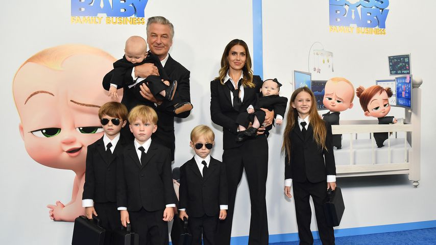 Alec und Hilaria Baldwin mit ihren Kindern auf der "Boss Baby 2"-Premiere im Juni 2021