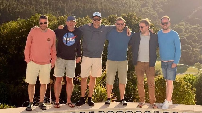Alexander Klaws mit seinen besten Freunden in Portugal