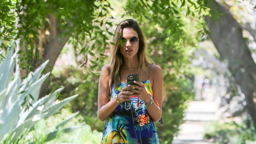 Alessandra Ambrosio, Juli 2020