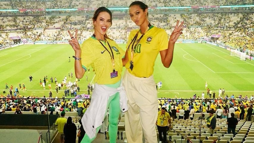Für Brasilien! Diese Supermodels feuern die WM-Kicker an