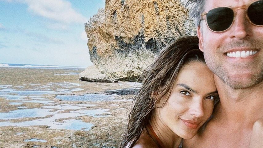 Alessandra Ambrosio schürt Gerüchte um heimliche Hochzeit