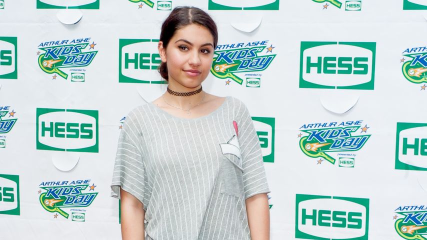 Kahle Stellen! Alessia Cara leidet unter Haarausfall