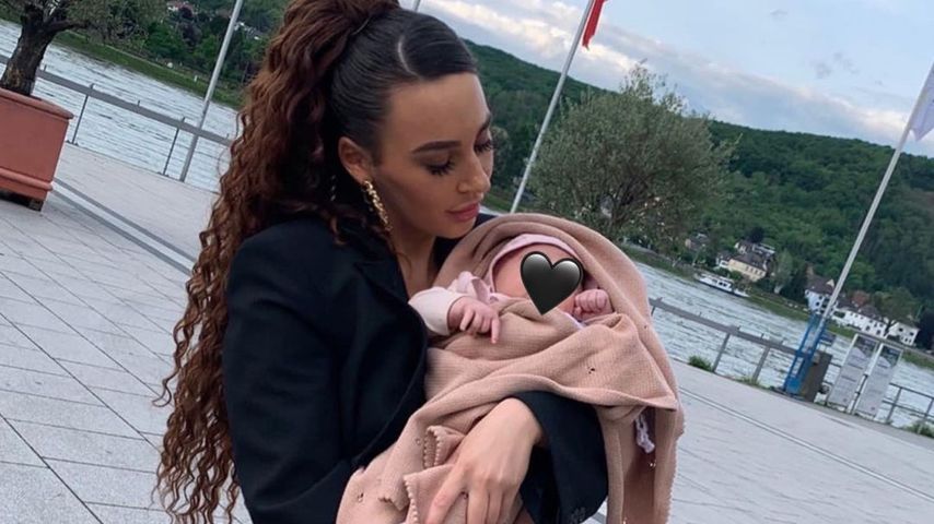 Alessia Herren mit ihrer Tochter Anisa-Amalia