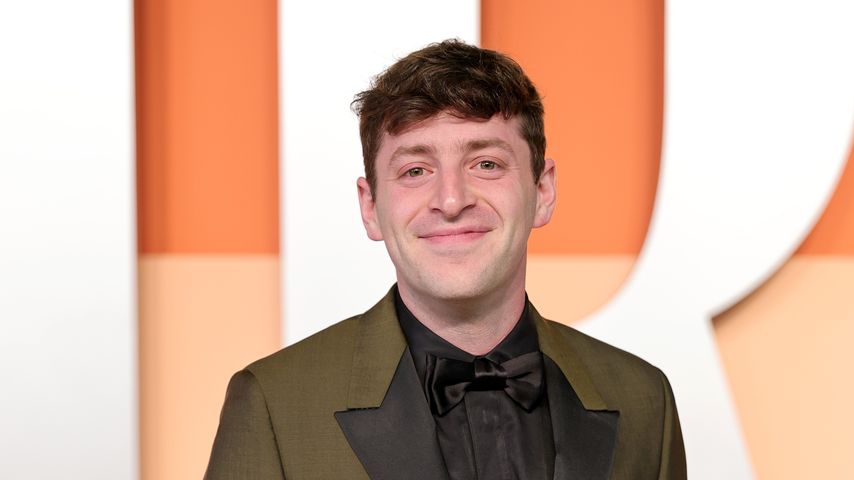 Alex Edelman, Comedian