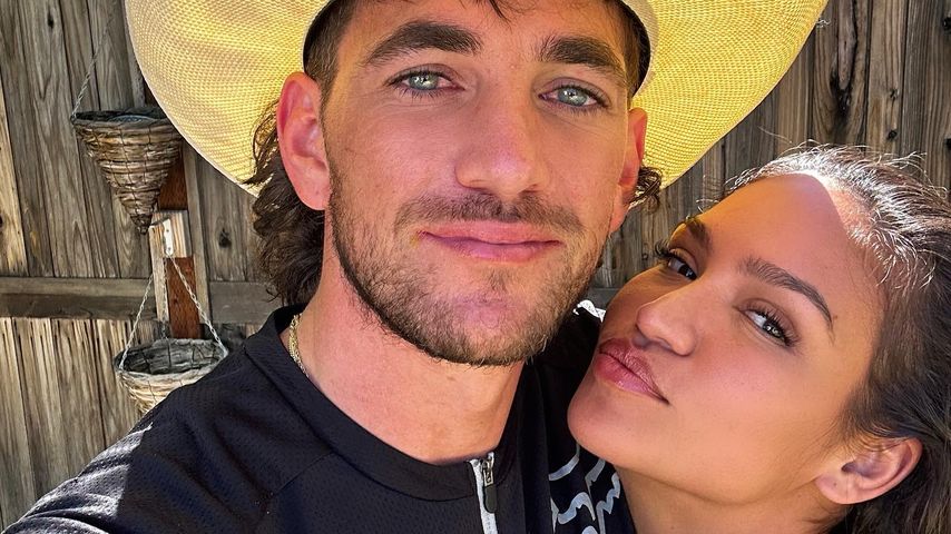 Alex Fine und Cassie Ventura im August 2023