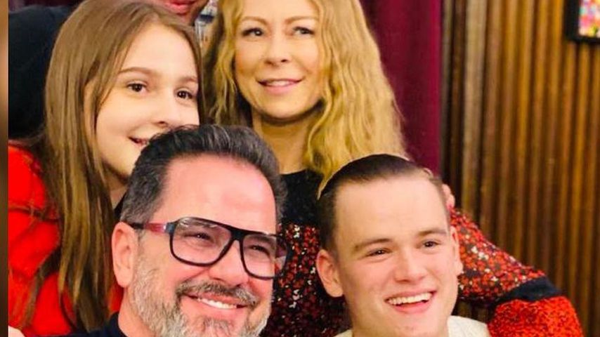 Alex Jolig, sein Sohn Paul, Adoptivtochter Tatjana, Ex Jenny Elvers und seine Frau Britt
