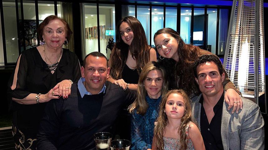 Nach Trennung von J.Lo: Alex feiert Thanksgiving mit Ex-Frau