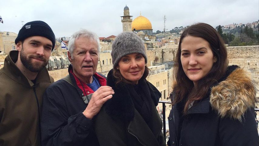 Alex und Jean Trebek mit ihren Kindern Matthew und Emily