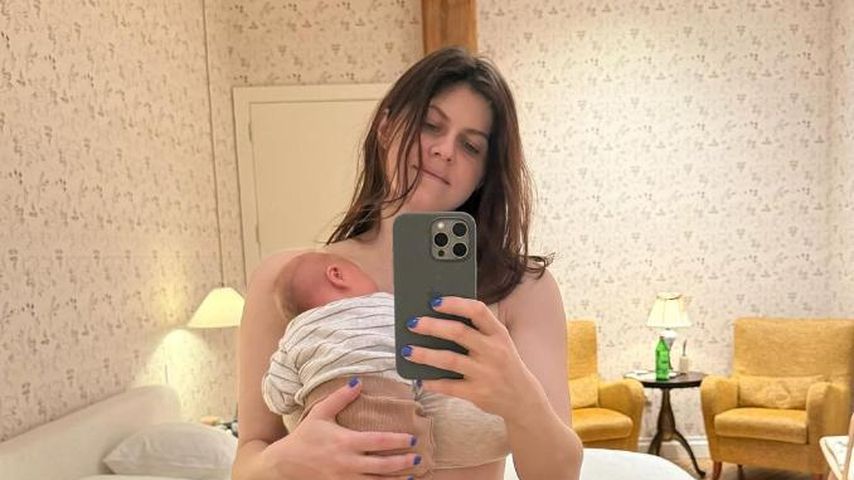 Alexandra Daddario teilt erstes Bild von sich und ihrem Baby