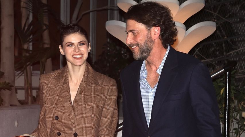 Schauspielerin Alexandra Daddario mit ihrem Mann Andrew Form, Oktober 2022