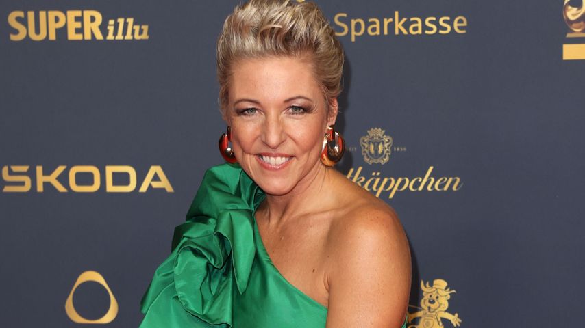 Alexandra Hofmann, Sängerin