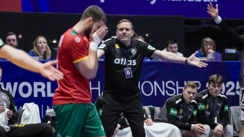 Alfred Gíslason während des WM-Spiels Deutschland gegen Portugal