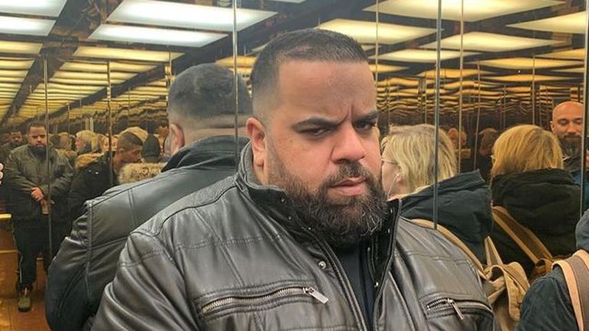 Ali Bumaye, Sänger