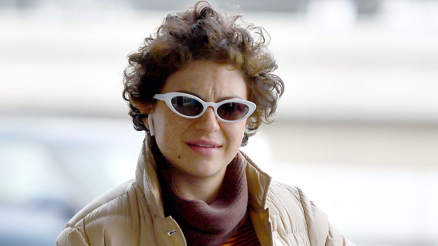 Alia Shawkat am Flughafen in Los Angeles im Dezember 2019