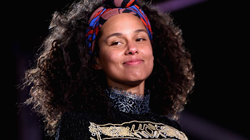 Video: Alicia Keys als süßer Fratz in TV-Show