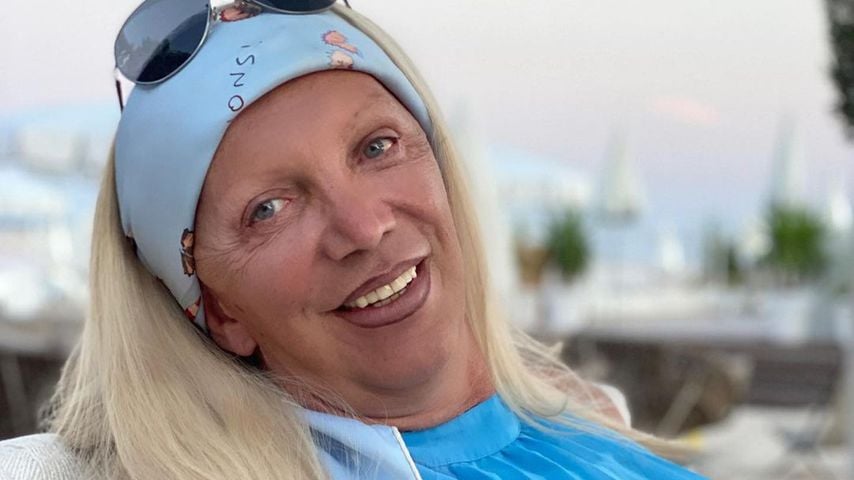 Notarzt! "Goodbye Deutschland"-Star bricht sich Kniescheibe