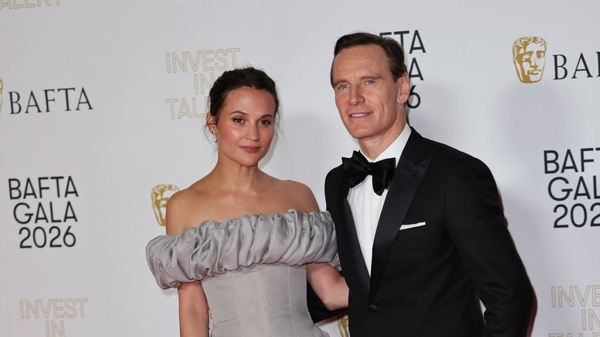 Alicia Vikander & Michael Fassbender strahlen auf BAFTA-Gala
