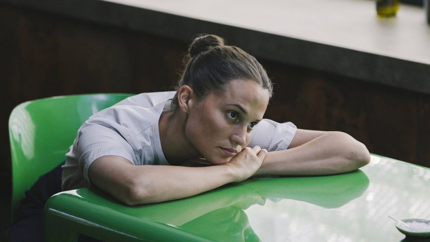 Zweifachmama Alicia Vikander hatte Angst vor dem Muttersein