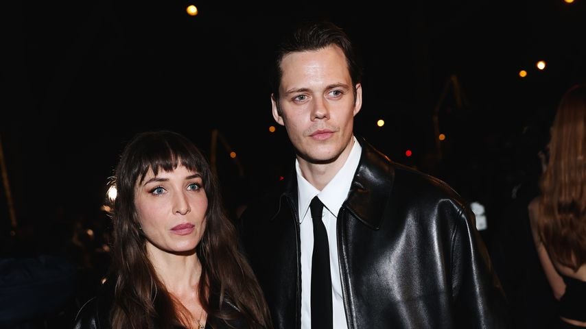 Selten: Bill Skarsgård zeigt sich mit seiner Partnerin