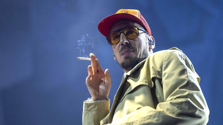 Rapper Alligatoah bei der "Retour"-Tour in der Messehalle Erfurt, 17.11.2023.