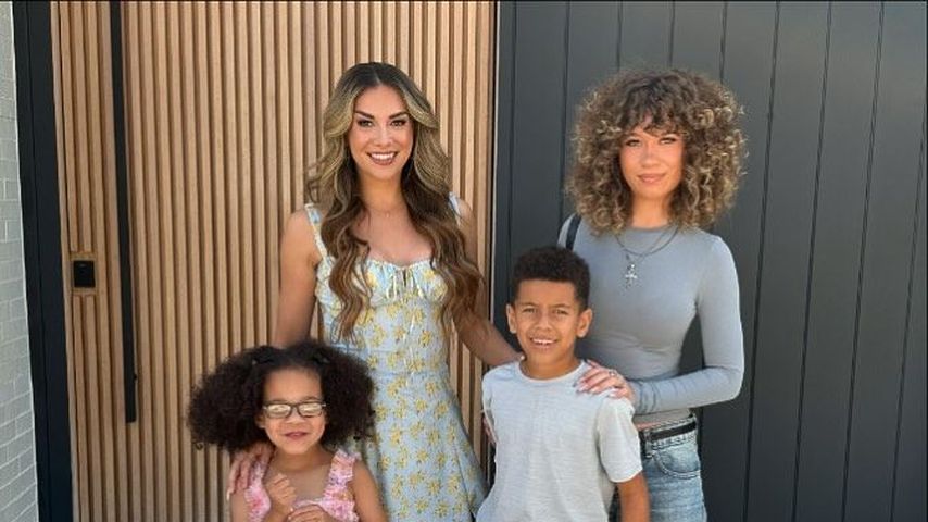 Allison Holker mit ihren Kindern Weslie, Zaia und Maddox