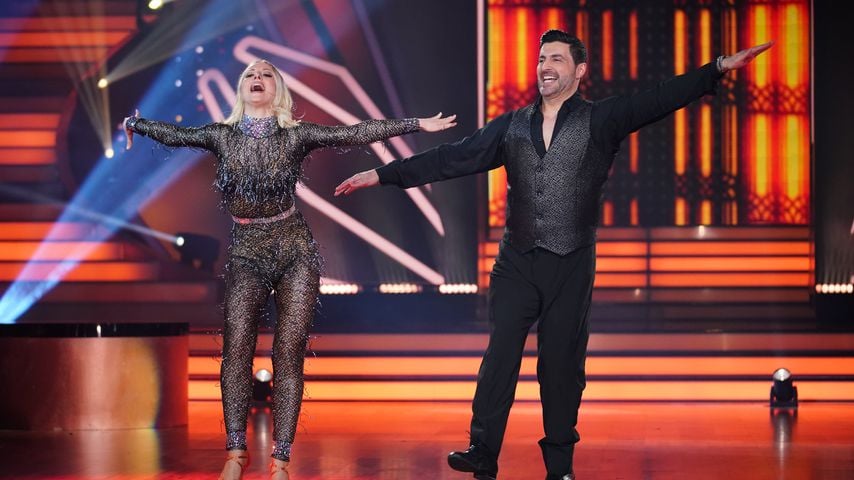 Alona Uehrlin und Sükrü Pehlivan in der vierten "Let's Dance"-Show