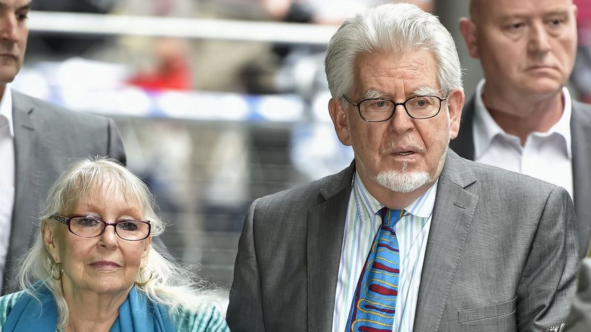 Alwen Hughes und Rolf Harris im Juni 2014