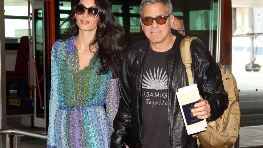 So verliebt! George Clooney & Amal halten Händchen