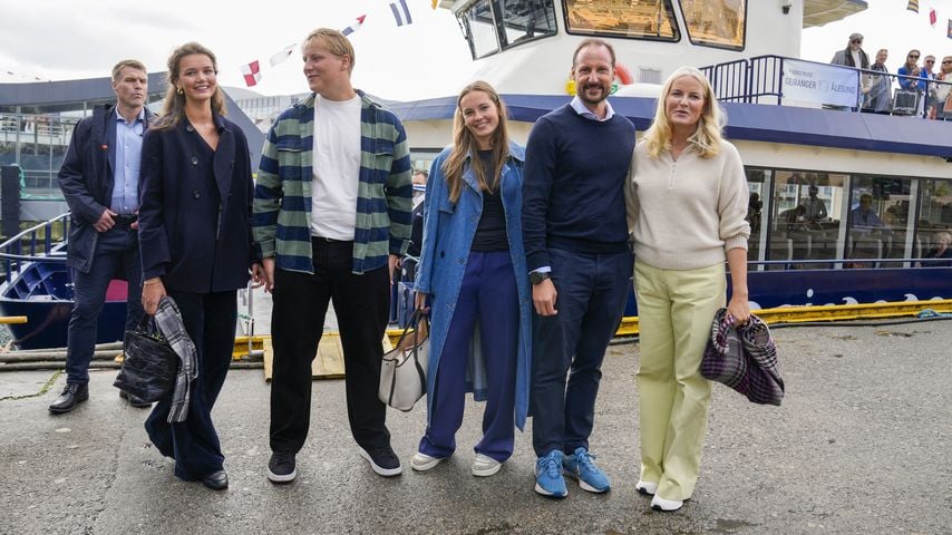 Amalie Giæver Macleod, Prinz Sverre, Prinzessin Ingrid, Kronprinz Haakon und Prinzessin Mette-Marit