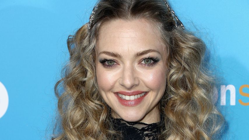 Kaum zu glauben: Amanda Seyfrieds Kleid besteht aus Müll