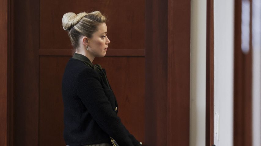 Üble SMS von Johnny Depp vorgelesen: Amber Heard weinte fast