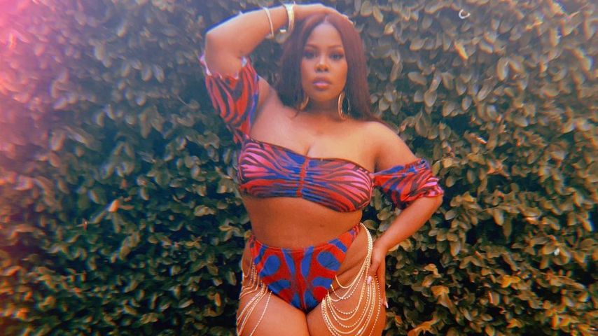 Sexy Single: "Glee"-Star Amber Riley zeigt Kurven im Bikini