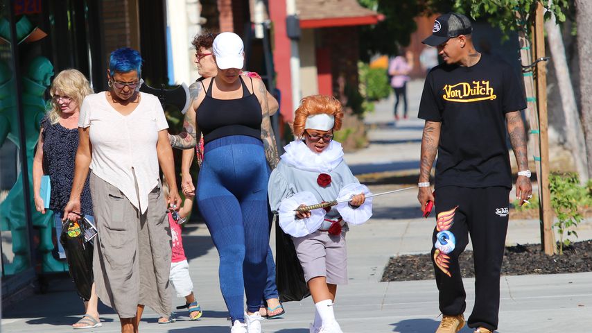 Amber Rose mit ihrer Mutter, ihrem Sohn Sebastian und ihrem Freund Alexander Edwards, 2019