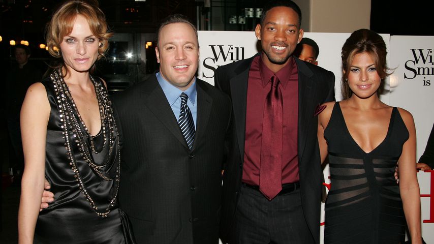 Amber Valletta, Kevin James, Will Smith und Eva Mendes auf der Weltpremiere von "Hitch" in New York