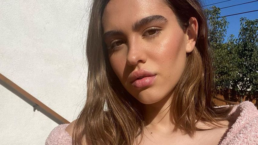 Amelia Gray Hamlin, Netzstar