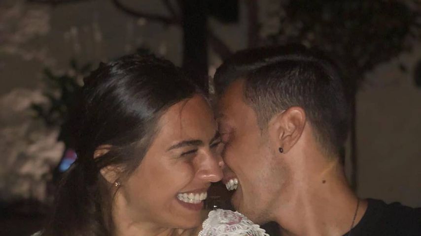 So verliebt! Mesut Özil feiert seinen ersten Hochzeitstag