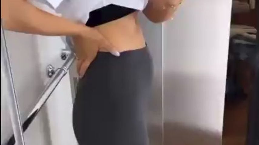 Amira Pochers Babybäuchlein