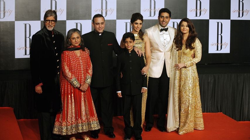 Amitabh Bachchan, Jaya Bachchan, Nikhil Nanda, Shweta Nanda, Abhishek Bachchan und Ehefrau Aishwarya
