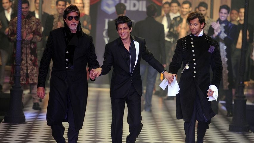 Amitabh Bachchan, Shah Rukh Khan und Hrithik Roshan bei der HDIL India Couture Week in Mumbai, Oktober 2010