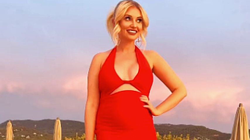 Zweites Trimester ist rum! Amy Hart zeigt ihren Babybauch