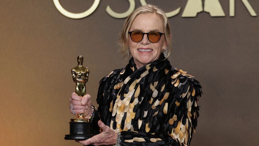 Amy Madigan gewinnt den Oscar als beste Nebendarstellerin