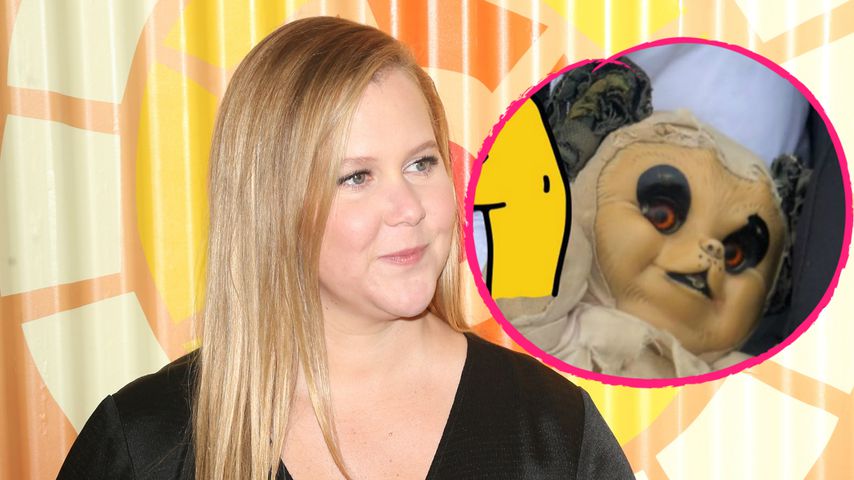 Dieses gruselige Kuscheltier schenkt Amy Schumer ihrem Baby!